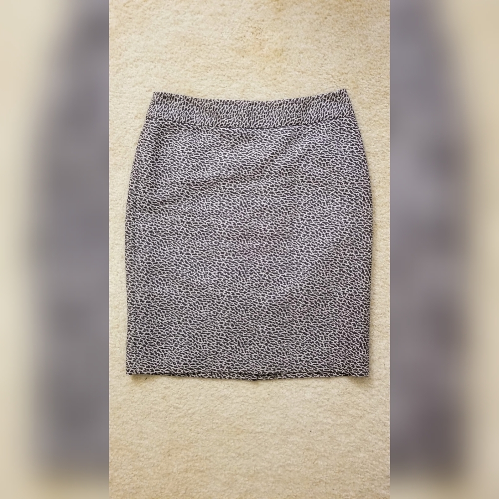 Ann Taylor LOFT Cheetah Print Pencil Skirt PETITE